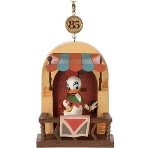 Disney Daisy Duck Legacy Sketchbook Ornament 85th Anniversary Limited Release